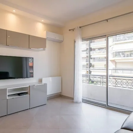 2 Bedroom Close To The Croisette *
