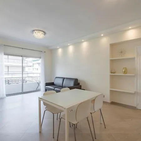 2 Bedroom Close To The Croisette Cannes