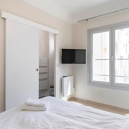 2 Bedroom Close To The Croisette *